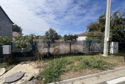 Teren Construcții intravilan de 500 mp, în Nazna