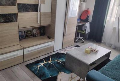 Apartament cu 2 camere decomandat, mobilat în Lipovei