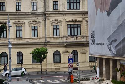 Apartament cu 2 camere semidecomandat, mobilat în Calea Victoriei
