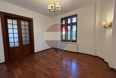 Vilă Neoclasică Arh. Enescu Cișmigiu 4 camere - 11