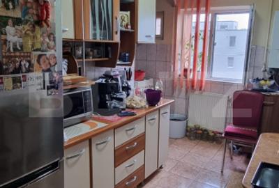 Apartament cu 2 camere decomandat, mobilat în Câmpia Turzii