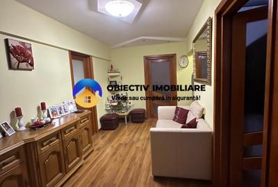 Apartament cu 3 camere decomandat în Central