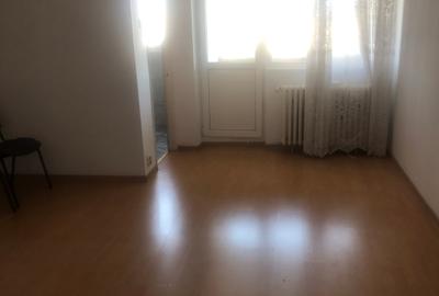Garsonieră semidecomandată în Titan