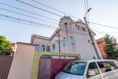 Vila 336 mp 7 camere - locuință, grădiniță, clinică - Drumul Taberei - 47