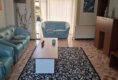 Apartament cu 3 camere decomandat, mobilat în Ultracentral