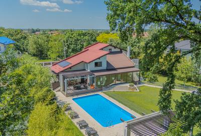 Casă individuală cu 5 camere în Corbeanca