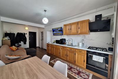 Apartament cu 2 camere semidecomandat în Florești