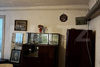 Apartament cu 2 camere semidecomandat, mobilat în Central