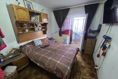 Apartament 2 camere, Oituz, 44 mp, 2 balcoane, etaj 4/4, comision 0 - 7