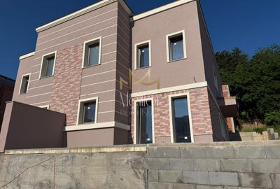 Duplex modern de vânzare în Florești, zonă liniștită, ferită de trafic - 1