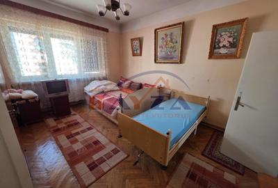 Apartament 3 camere, Centrul Vechi, Str. Teatrului, etaj 2/2, comision 0 - 12