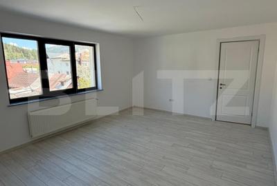 Apartament cu 3 camere semidecomandat în Exterior Vest