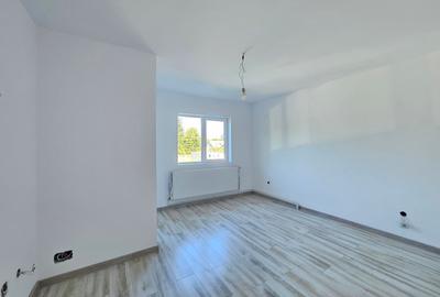 Oferta vanzare parte din duplex P+M Pitesti, 138000 EURO - 14