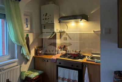 Apartament cu trei camere,  zona Racadau ,83 mp , etaj intermediar - 5