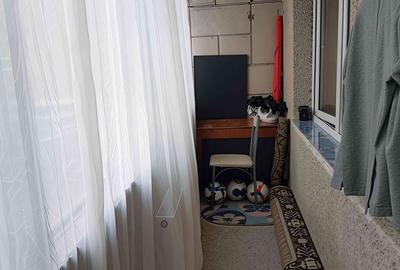 De vanzare apartament 2 camere decomandat - 8