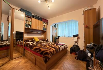 Apartament 3 camere, 63mp, etaj 1 - Zona Soarelui - 3