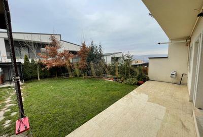 Duplex cu 5 camere în Florești