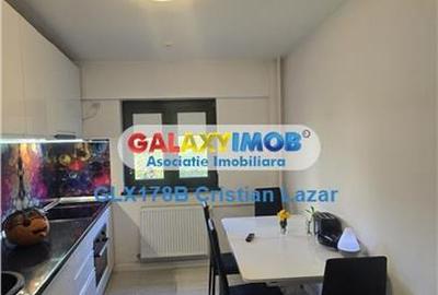 Apartament cu 4 camere semidecomandat, mobilat în Crângași