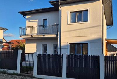 Casă individuală cu 4 camere în Popas Păcurari