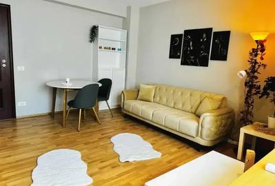 Apartament 2 camere, centrală proprie, Piața Unir - 1