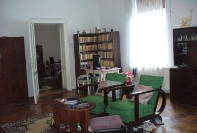 Apartament la casa zona centrala - 1