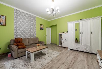 Apartament cu 2 camere, mobilat în Ultracentral