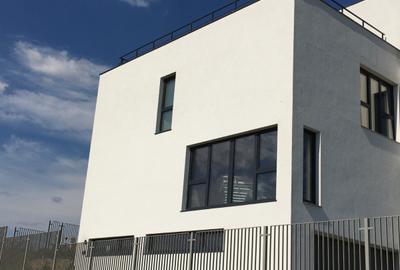 Proprietate exclusivistă, Design modern, View spectaculos, Dezmir - 3