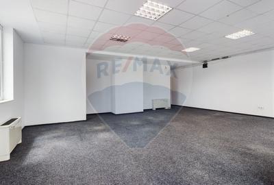 SPATIU COMERCIAL 80 MP OPEN SPACE CU GRUP SANITAR | GREEN CENTER ITC - 8