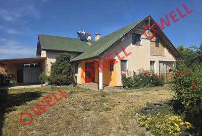 Casă cu 4 camere în Ciucului