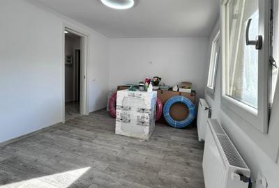 Apartament cu 2 camere semidecomandat în Micro 9