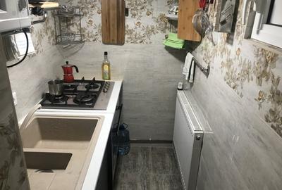 Apartament 3 camere renovat Str. REPUBLICII - 17