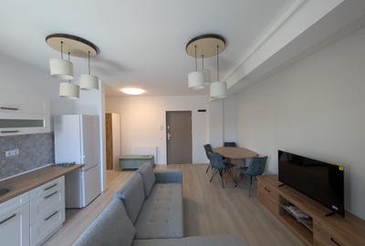 Apartament cu 3 camere, mobilat în Florești