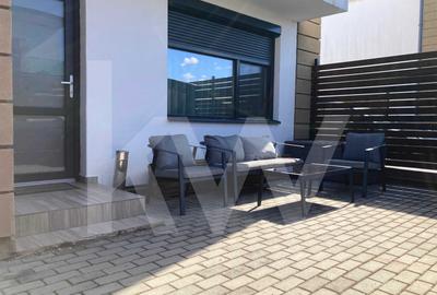 Apartament cu 3 camere decomandat, mobilat în Turnișor