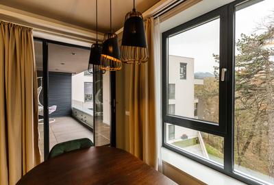 Apartament cu 3 camere decomandat, mobilat în Drumul Poienii