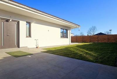 Casa individuala + Casa de oaspeti - 5+2 camere - Corbeanca, Central - 5