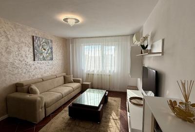 Inchiriez apartament 2 camere, cochet, totul nou, Piata Victoriei, bloc solid - 1