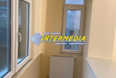 Apartament cu 3 camere Deco Foste proprietati CETATE Piata Finisat Nemobilat - 2