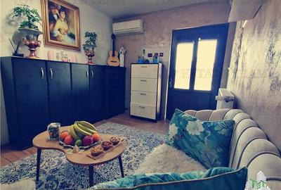 Casa spatioasa cu 2 corpuri, teren 1600 mp si acces rapid la A3/A7, adiacent Sna - 3