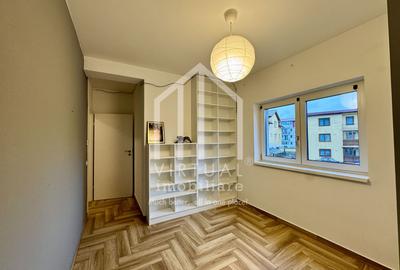 Apartament cu 3 camere semidecomandat, mobilat în Șelimbăr