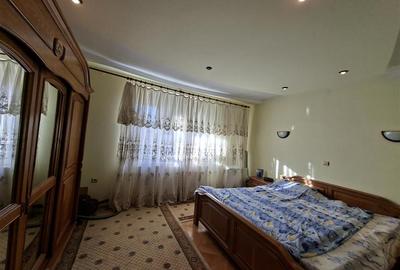 Casa Individuala 6 camere garaj 650 mp Teren zona Piata Cluj - 14
