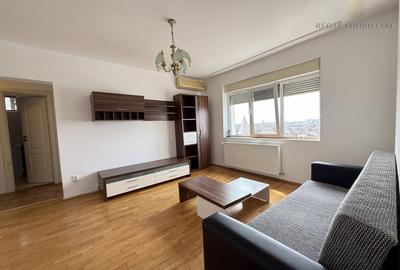 Apartament cu 3 camere semidecomandat, mobilat în Grivița