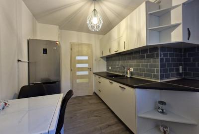 Apartament 3 camere  renovat in zona Lipovei - 9