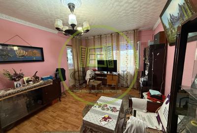 Apartament, 2 camere, 54 mp, decomandat, Rovine, Zona Cofetaria Damarin - 3