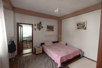 Casa spatioasa cu 7 camere, zona Bd. Brancoveanu, acces facil metrou - 4