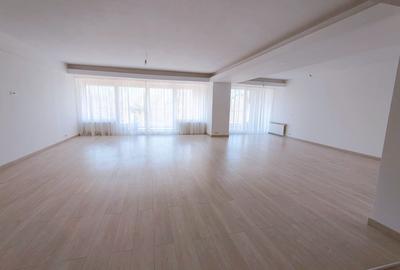 Brand NEW apartment with Herastrau Park view - 1