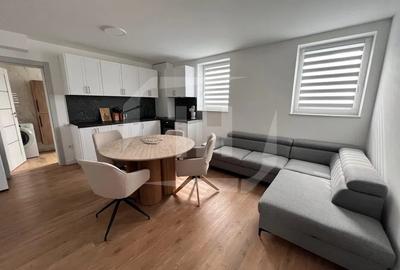 Apartament cu 2 camere semidecomandat, mobilat în Zorilor