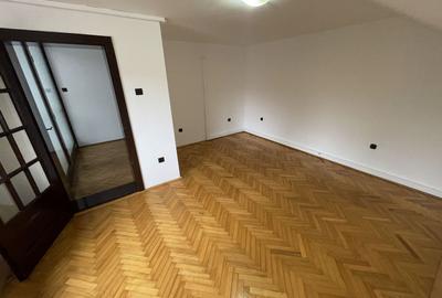 Circumvalatiunii | Casa individuala | 6 camere | Garaj - 30