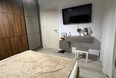 Apartament 3 camere Ozana renovat - 1