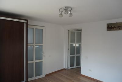 VILA SNAGOV ZONA CENTRALA / PRIMUL CHIRIAS - 12