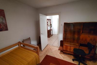Apartament de inchiriat cu 3 camere Disponibil - 14